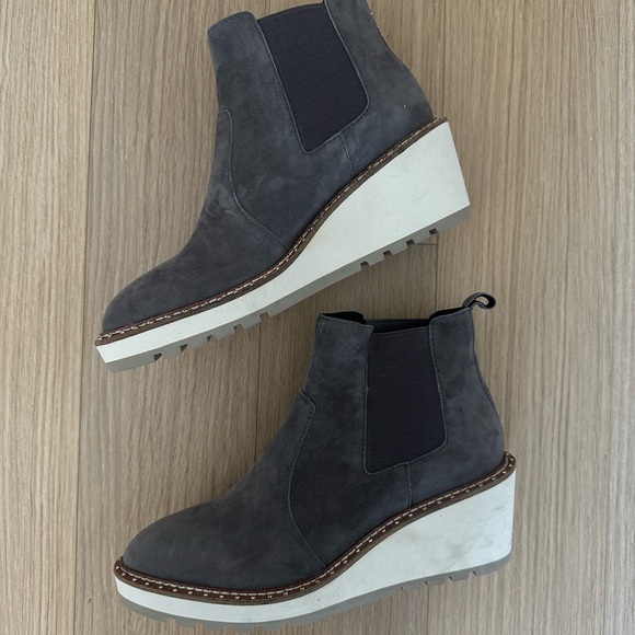 Cecelia Gemma Ankle Boots in Grey - Picture 6 of 6